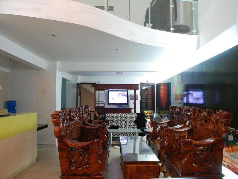 Reddoorz Near Cau Song 2 Hotel