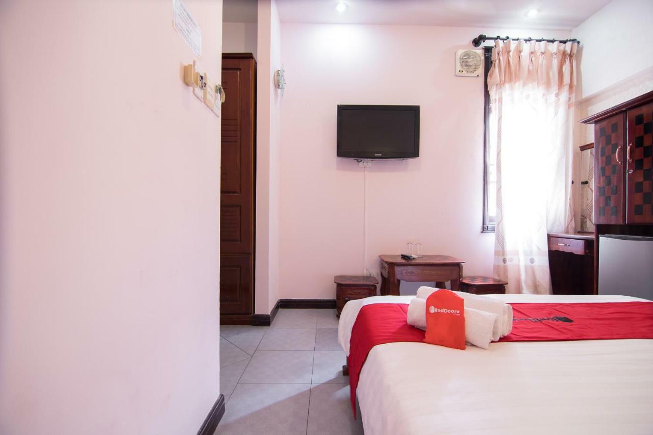 Hotel Reddoorz Near Cau Song 2